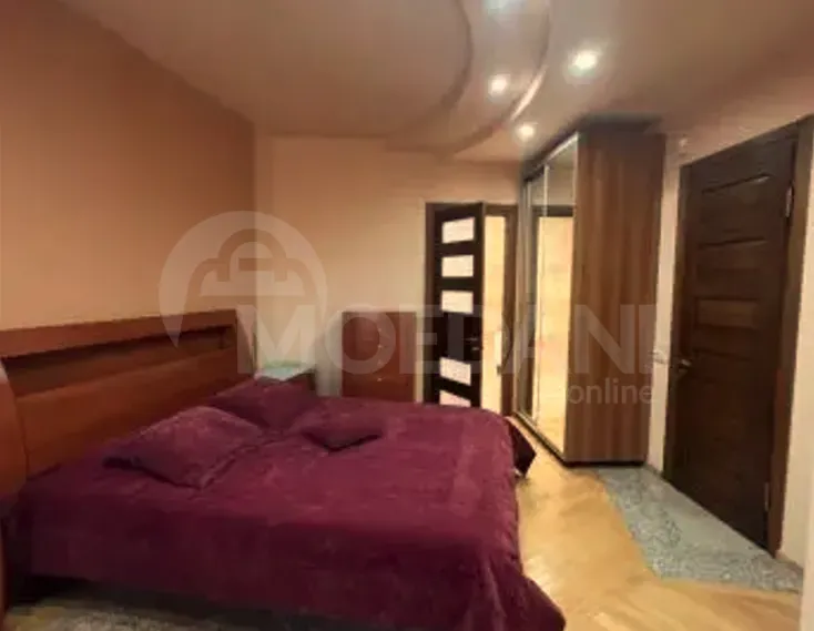 იყიდება 4 ოთახიანი ბინას 150მ² 7/8 სართ თბილისი - photo 1