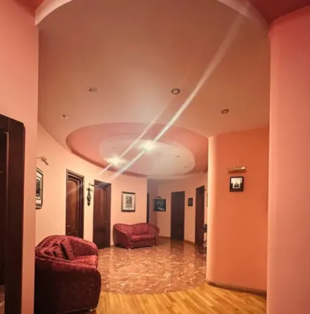 Продам 4-комн. квартиру 170м² 4/7 эт. Тбилиси