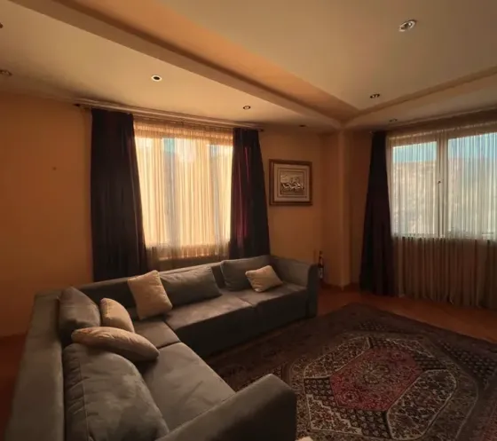 Продам 4-комн. квартиру 170м² 4/7 эт. Тбилиси