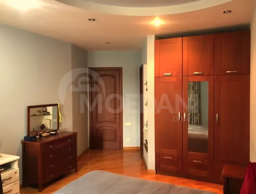 იყიდება 4 ოთახიანი ბინას 170მ² 4/7 სართ თბილისი - photo 8