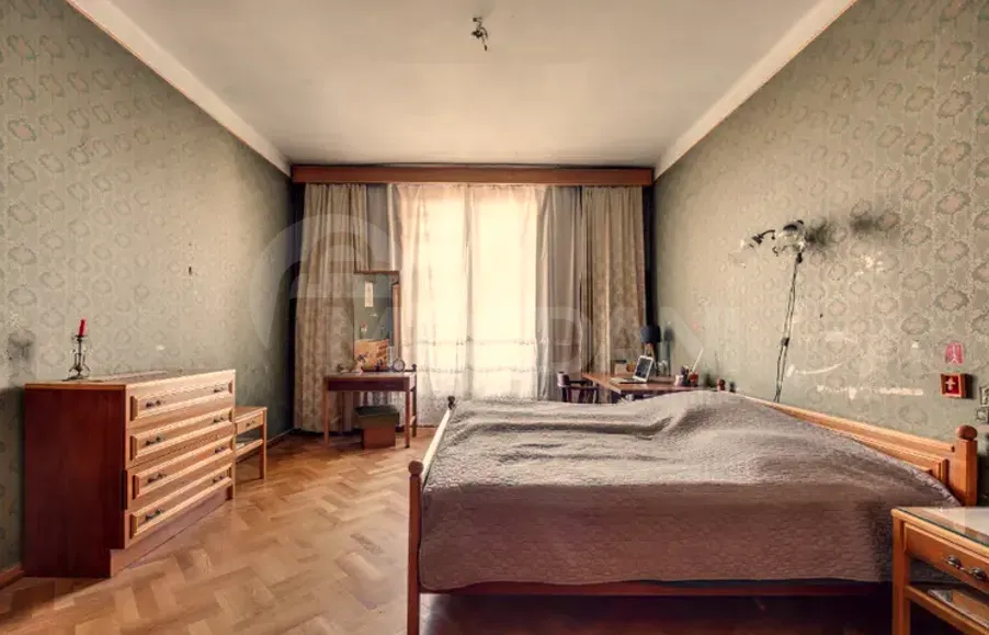 Apartments For Sale five-room 182м² 5/5 floor Tbilisi - photo 2