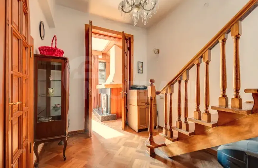 Apartments For Sale five-room 182м² 5/5 floor Tbilisi - photo 9