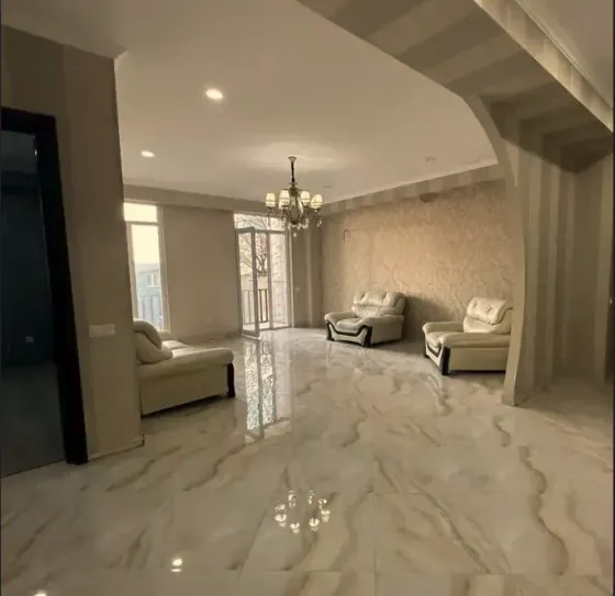 Продам 5-комн. квартиру 140м² 2/8 эт. Тбилиси