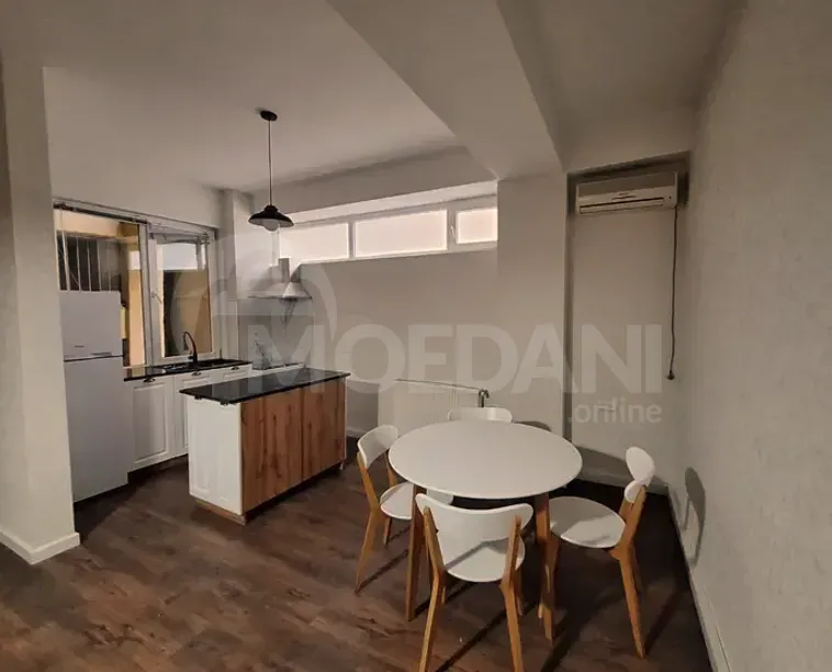 ქირავდება 2 ოთახიანი ბინა 70მ² 6/8 სართ თბილისი - photo 4