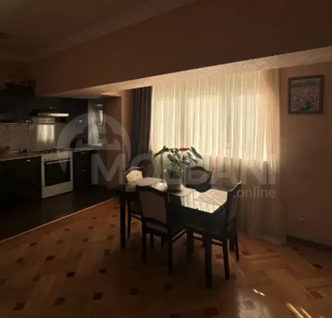 იყიდება 7+ ოთახიანი ბინას 203მ² 4/5 სართ თბილისი - photo 8