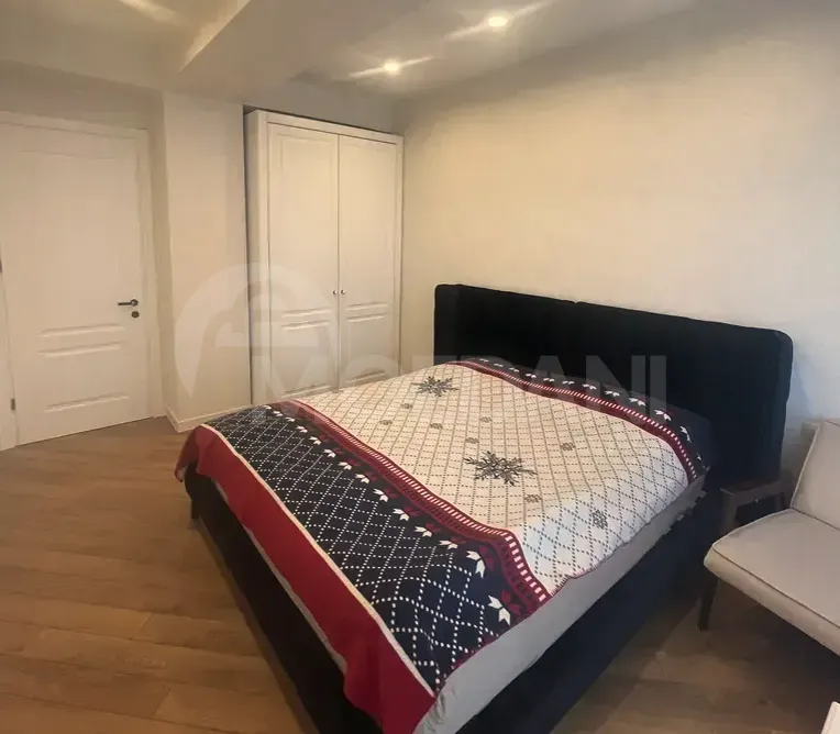 იყიდება 3 ოთახიანი ბინას 93მ² 5/12 სართ თბილისი - photo 2