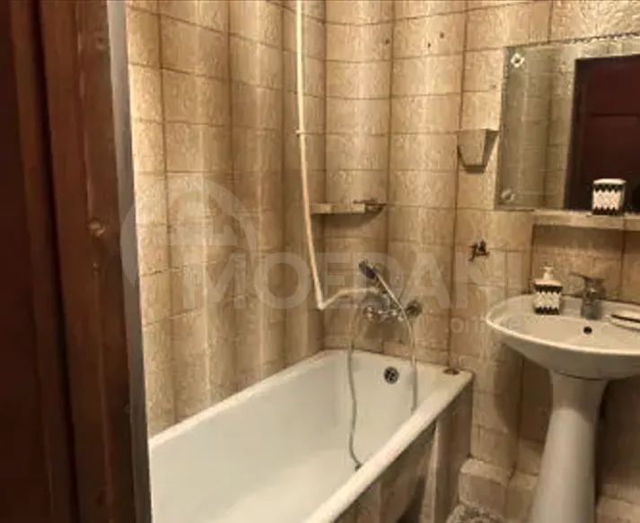 Продам 5-комн. квартиру 101м² 1/5 эт. Тбилиси - изображение 8