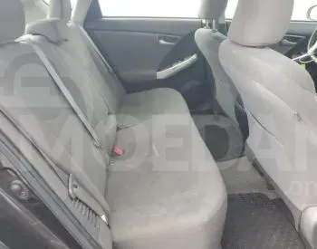 Toyota Prius 1.8L 2015 Тбилиси - изображение 9