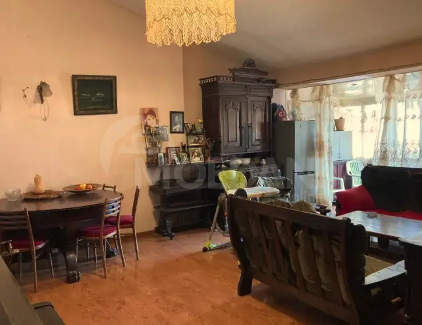 იყიდება 4 ოთახიანი ბინას 110მ² 5/5 სართ თბილისი - photo 1