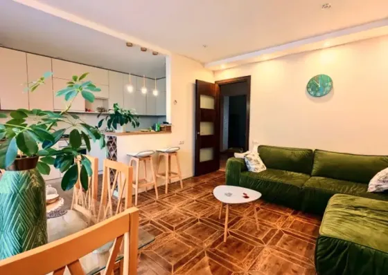 Продам 4-комн. квартиру 183м² 9/9 эт. Тбилиси