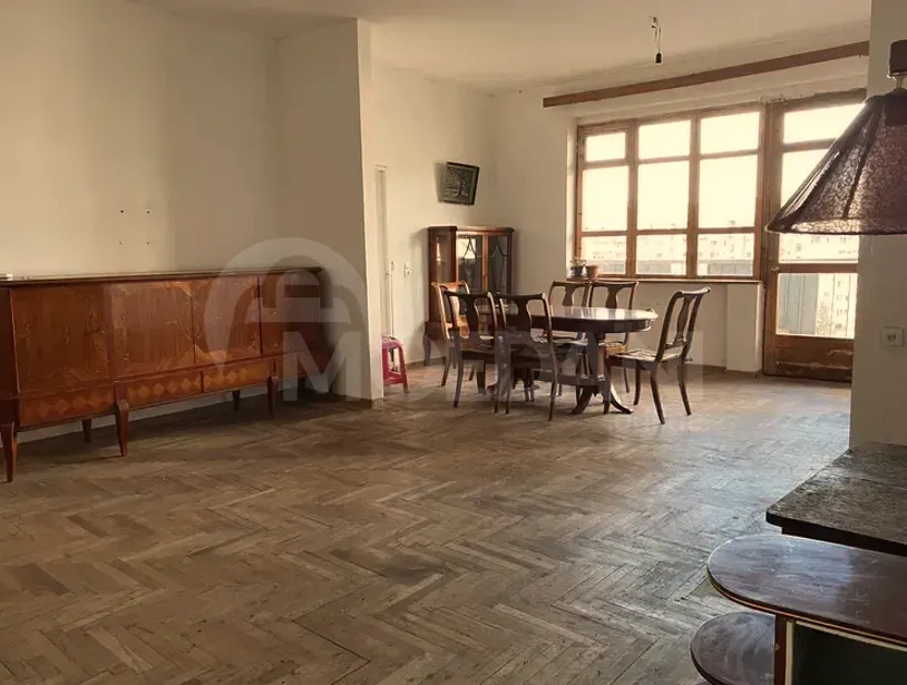 იყიდება 3 ოთახიანი ბინას 122მ² 4/9 სართ თბილისი - photo 1