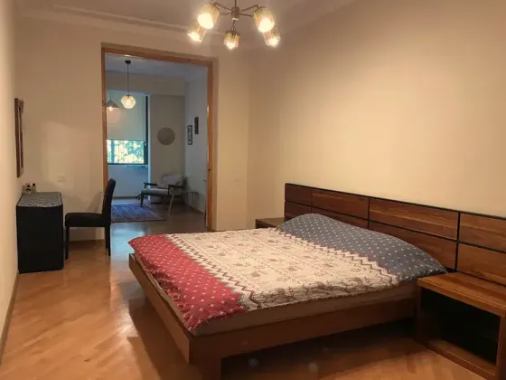 Продам 5-комн. квартиру 116м² 2/12 эт. Тбилиси