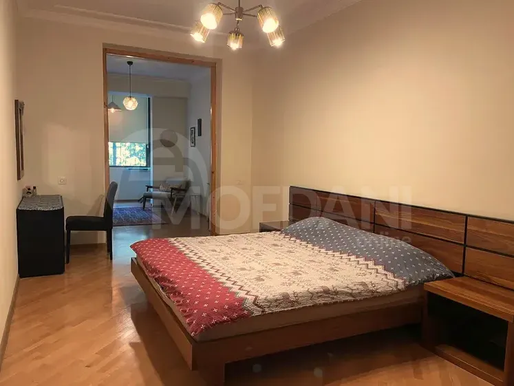 იყიდება 5 ოთახიანი ბინას 116მ² 2/12 სართ თბილისი - photo 1