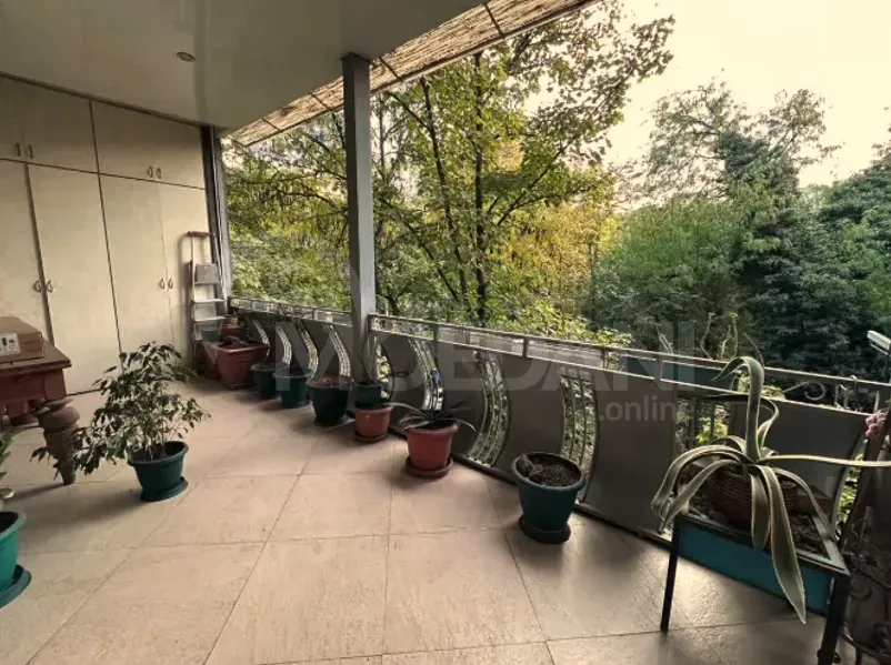 Apartments For Sale four-room 200м² 3/6 floor Tbilisi - photo 10