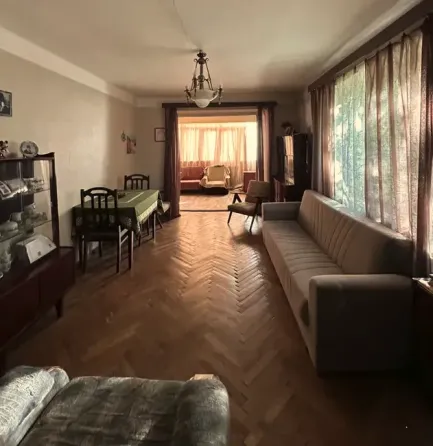 Продам 4-комн. квартиру 87м² 3/8 эт. Тбилиси