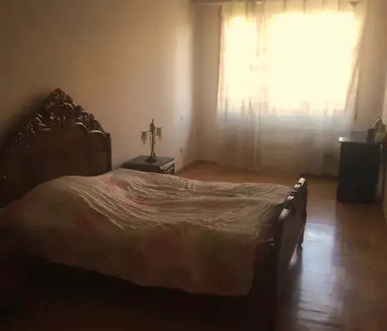 Продам 7+-комн. квартиру 317м² 6/9 эт. Тбилиси