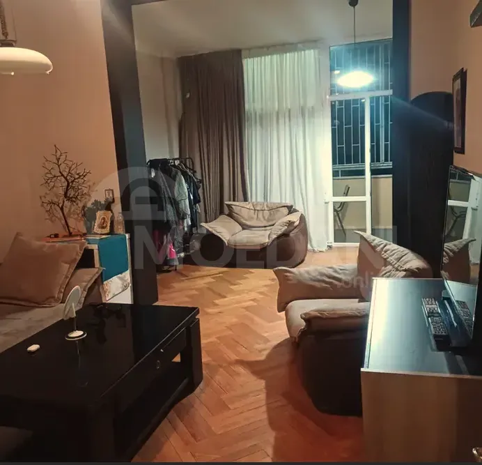 იყიდება 1 ოთახიანი ბინას 63მ² 3/10 სართ თბილისი - photo 1