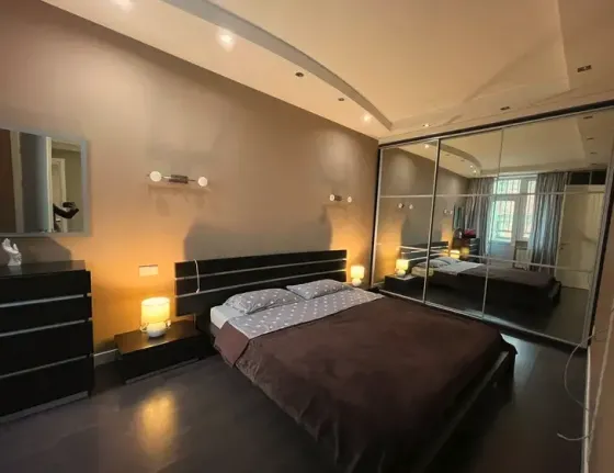 Продам 4-комн. квартиру 102м² 11/14 эт. Тбилиси