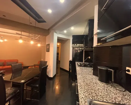 Продам 4-комн. квартиру 102м² 11/14 эт. Тбилиси