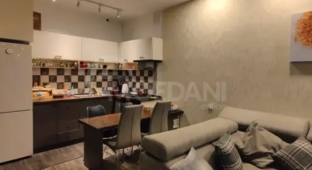 იყიდება 3 ოთახიანი ბინას 67მ² 10/17 სართ თბილისი - photo 6