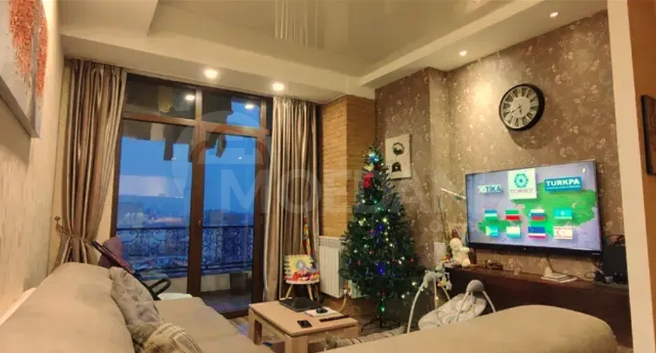 იყიდება 3 ოთახიანი ბინას 67მ² 10/17 სართ თბილისი - photo 4