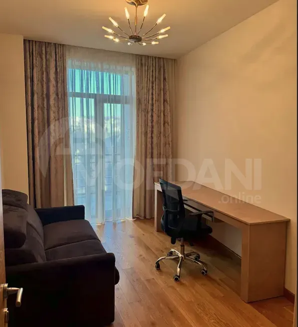 იყიდება 6 ოთახიანი ბინას 248მ² 2/3 სართ თბილისი - photo 4