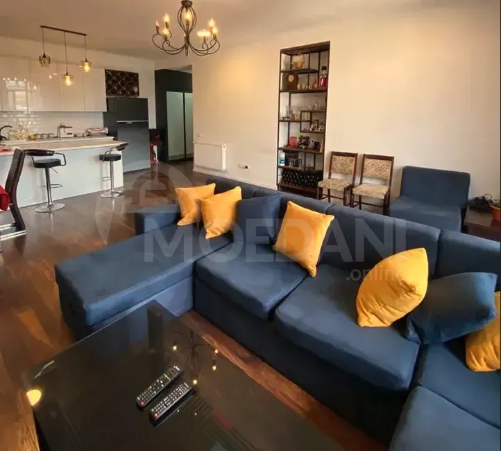 იყიდება 3 ოთახიანი ბინას 97მ² 5/8 სართ თბილისი - photo 1