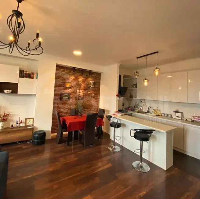 იყიდება 3 ოთახიანი ბინას 97მ² 5/8 სართ თბილისი - photo 5