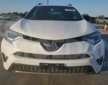 Toyota RAV4 2.5L 2017 Тбилиси - изображение 1