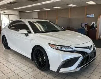 Toyota Camry 2022 Тбилиси