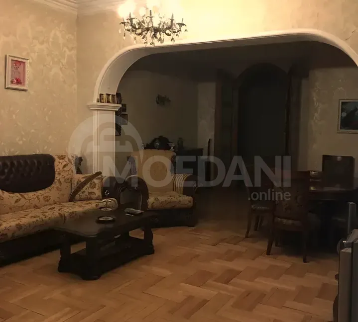 Продам 4-комн. квартиру 136м² 2/5 эт. Тбилиси - изображение 5