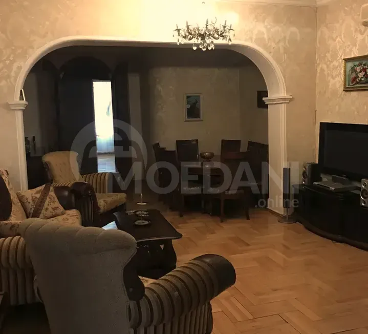 Продам 4-комн. квартиру 136м² 2/5 эт. Тбилиси - изображение 4