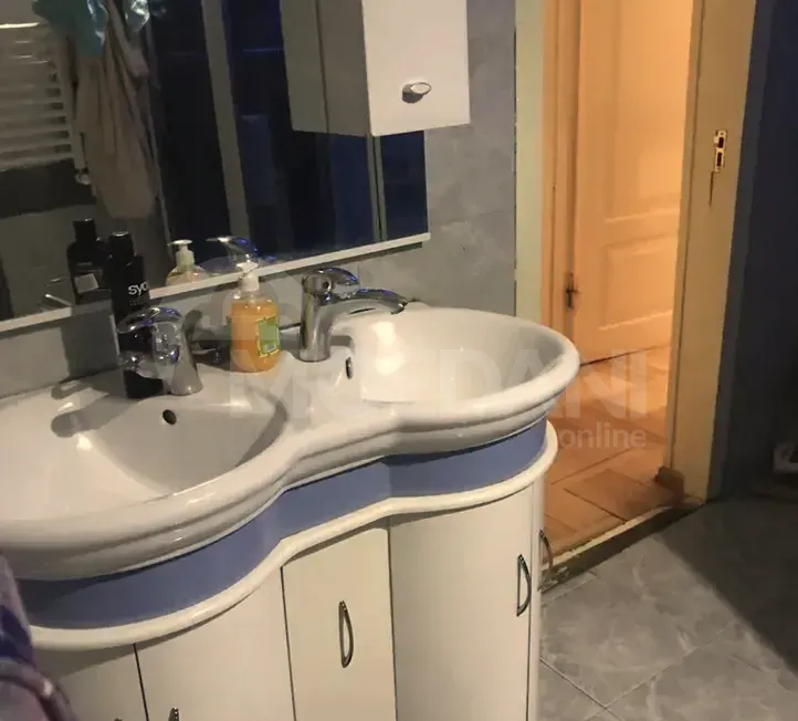 Продам 4-комн. квартиру 136м² 2/5 эт. Тбилиси - изображение 11