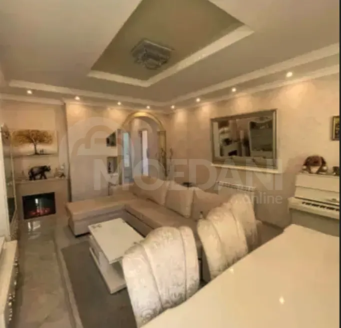 იყიდება 4 ოთახიანი ბინას 92მ² 3/9 სართ თბილისი - photo 4