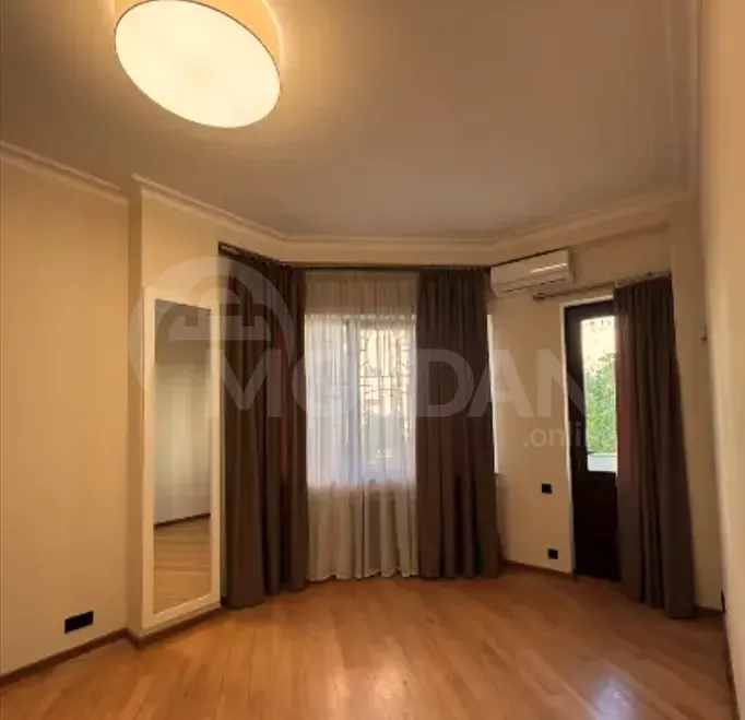 Продам 5-комн. квартиру 235м² 3/11 эт. Тбилиси - изображение 2