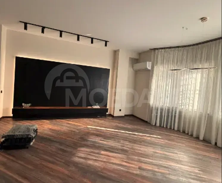 Продам 5-комн. квартиру 235м² 3/11 эт. Тбилиси - изображение 6