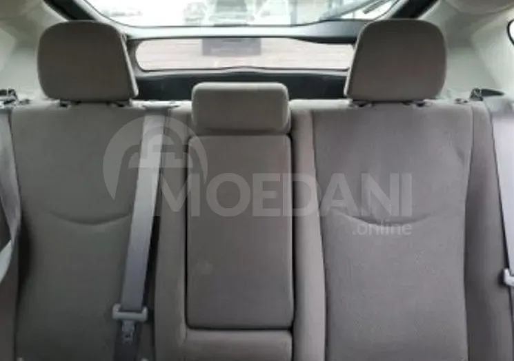 Toyota Prius 1.8L 2015 Тбилиси - изображение 9
