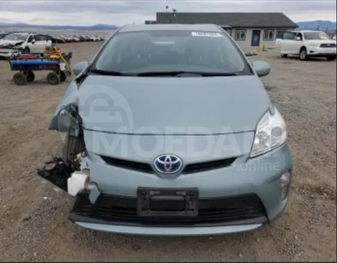 Toyota Prius 1.8L 2015 Тбилиси - изображение 6
