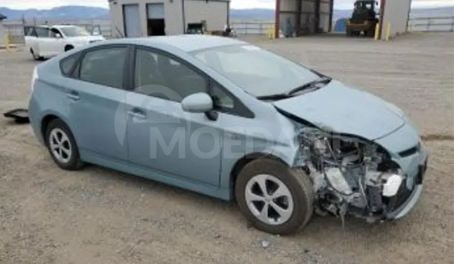 Toyota Prius 1.8L 2015 Тбилиси - изображение 7