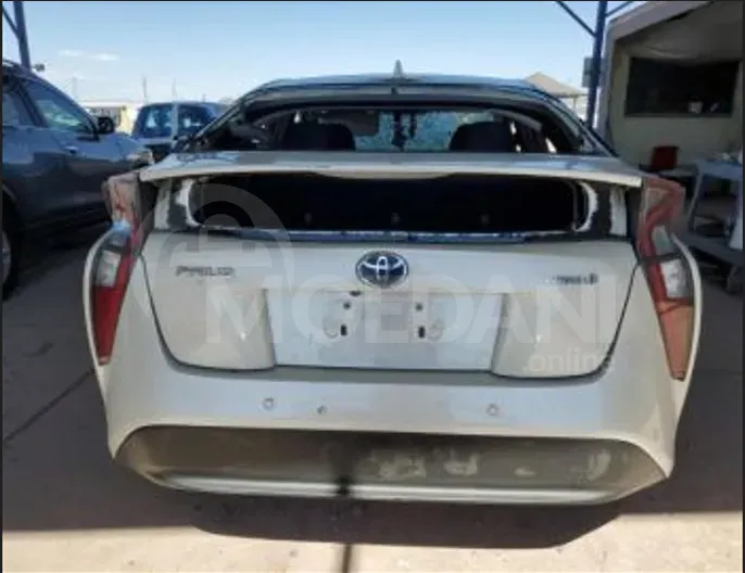 Toyota Prius 1.8L 2017 Тбилиси - изображение 4