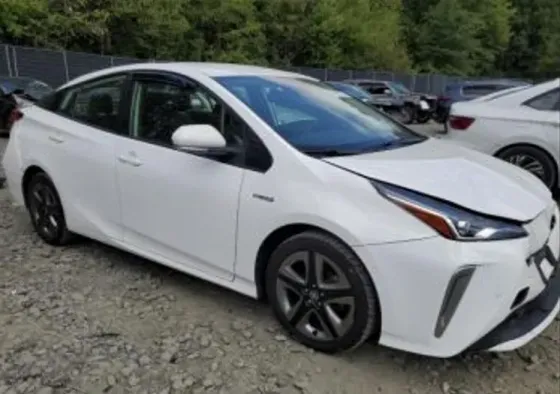 Toyota Prius 2022 Тбилиси