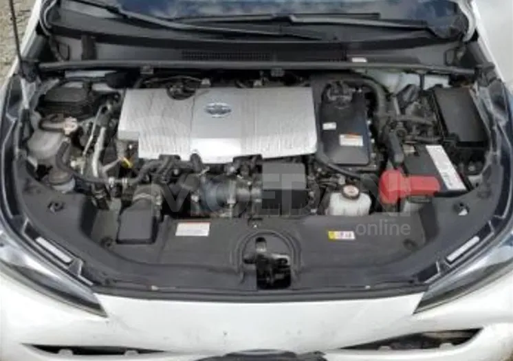 Toyota Prius 1.8L 2022 Тбилиси - изображение 6