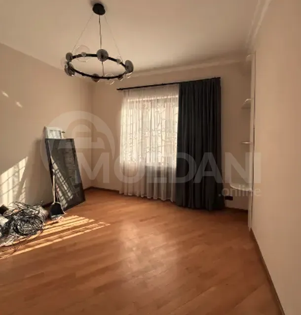 ქირავდება 5 ოთახიანი ბინა 235მ² 3/11 სართ თბილისი - photo 8