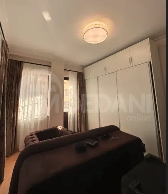 ქირავდება 5 ოთახიანი ბინა 235მ² 3/11 სართ თბილისი - photo 9