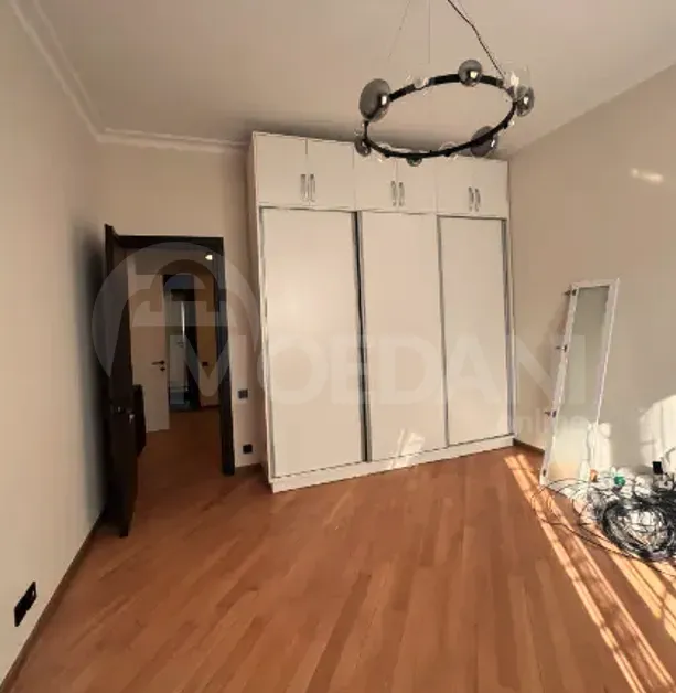 ქირავდება 5 ოთახიანი ბინა 235მ² 3/11 სართ თბილისი - photo 10