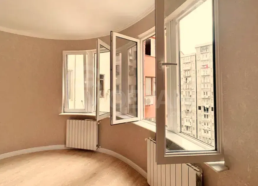 Продам 5-комн. квартиру 140м² 9/16 эт. Тбилиси - изображение 2