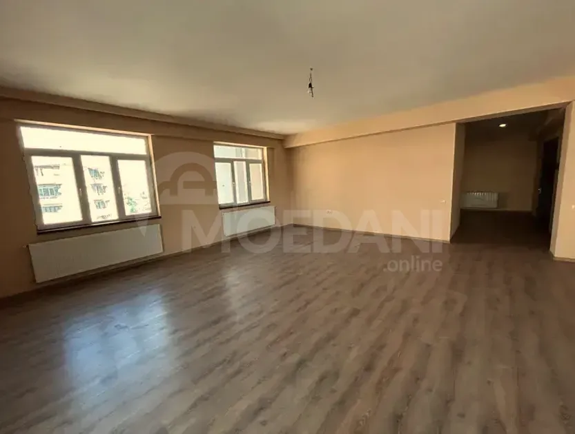 Продам 5-комн. квартиру 210м² 7/11 эт. Тбилиси - изображение 2