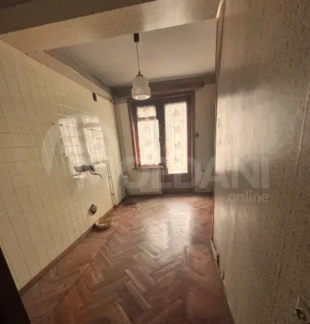 იყიდება 5 ოთახიანი ბინას 155მ² 7/9 სართ თბილისი - photo 3