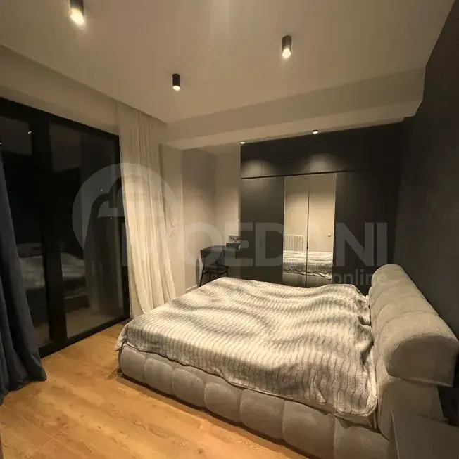 Продам 3-комн. квартиру 93м² 8/10 эт. Тбилиси - изображение 1