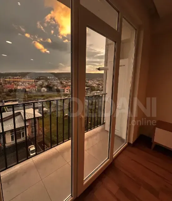 იყიდება 2 ოთახიანი ბინას 45მ² 7/12 სართ თბილისი - photo 9